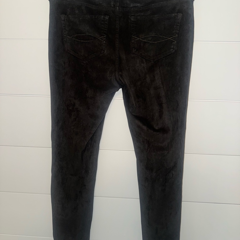 Abercrombie & Fitch Men's Corduroy Pants in Black - Picture 5 of 5